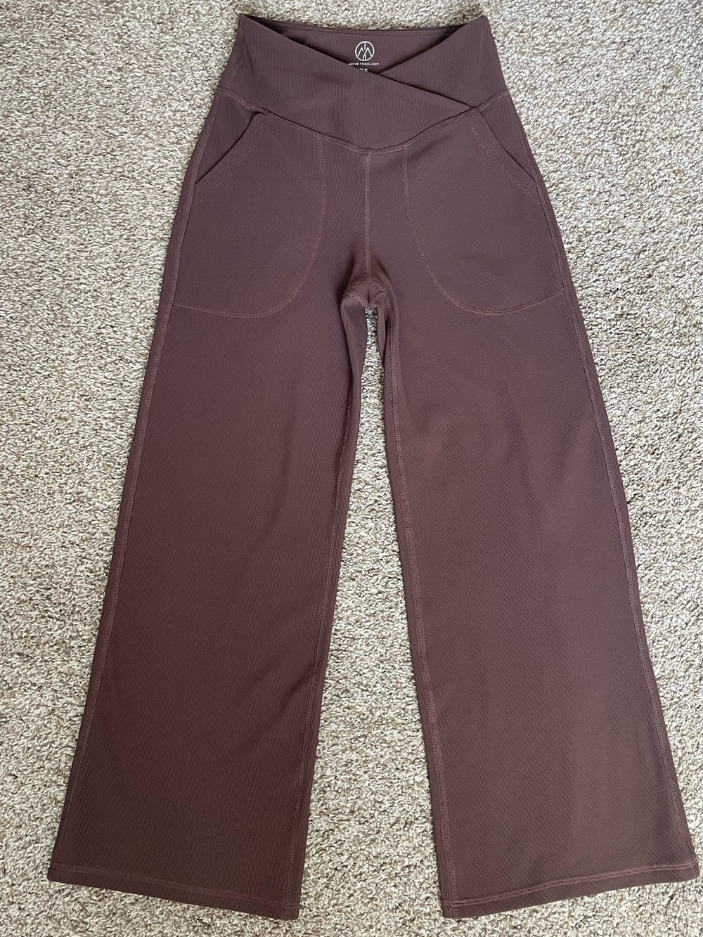 Move Theology Women’s ribbed wide leg yoga pants in Deep Brown